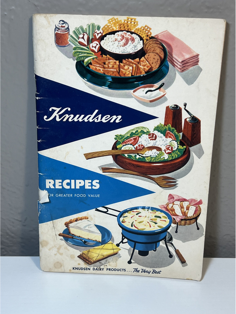 Vintage 1954 Knudsen Recipes Cookbook 7th Edition California Dairy Advertising
